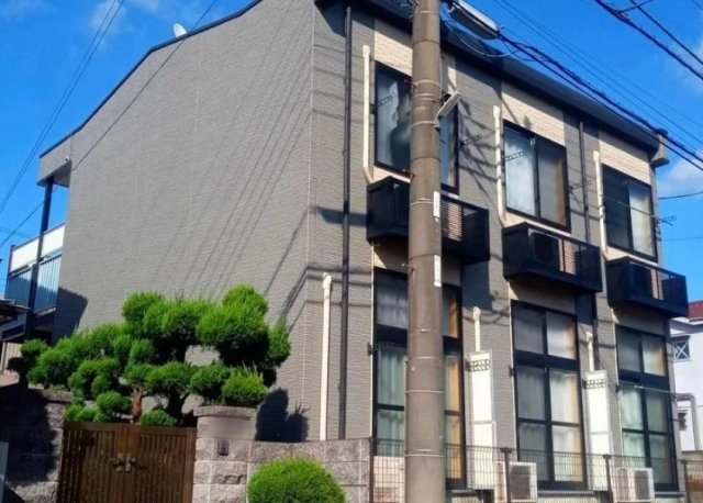 レオパレスメゾンイズミの外観