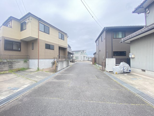 知多市寺本台4丁目の前面道路含む現地写真|R8.5.23撮影　現地写真