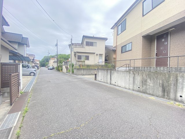 知多市寺本台4丁目の前面道路含む現地写真|R8.5.23撮影　前道約6ｍ！