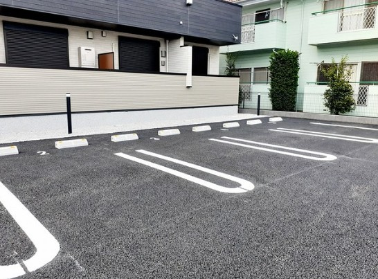 サニーサイドシーズンの駐車場