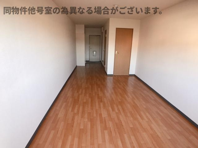 メゾン庄名Ⅱの居間・リビング