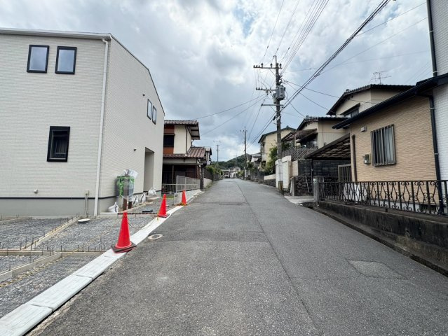 SUN COURTーサンコート－小倉南区志井4丁目【小倉南区　新築戸建て】の前面道路含む現地写真|現地撮影　2026,8,30　SUN COURTーサンコート－小倉南区志井4丁目【小倉南区　新築戸建て】