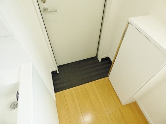 Duo Luxe浦和常盤の玄関