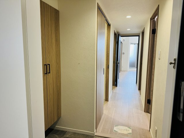 グエルスクエア八王子の玄関|～トールサイズのシューズボックス付き～