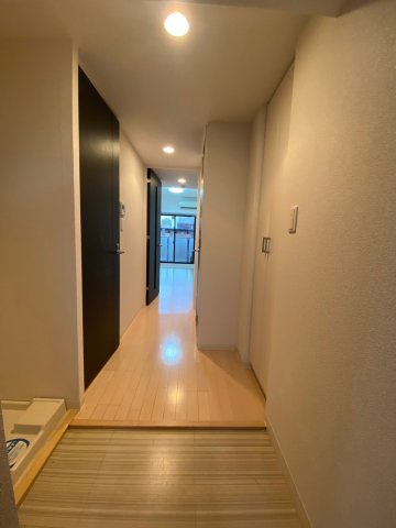 リヴシティ栄弐番館　名古屋市賃貸　仲介手数料無料の玄関