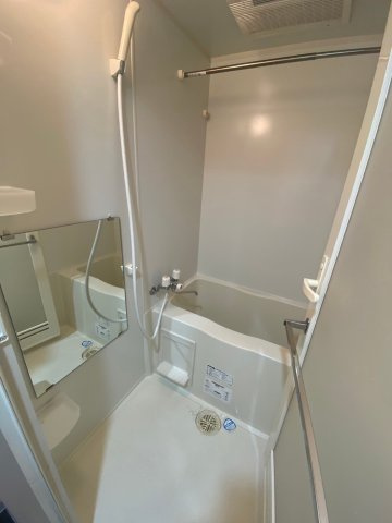 リヴシティ栄弐番館　名古屋市賃貸　仲介手数料無料の浴室