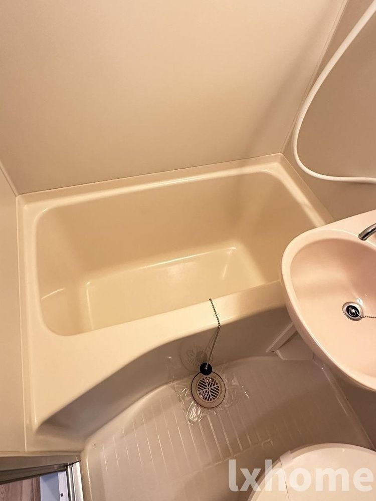 ハイツカメリアの浴室|コンパクトで使いやすいお風呂です