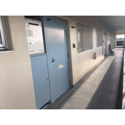 風見鶏グランドハイツⅡの玄関