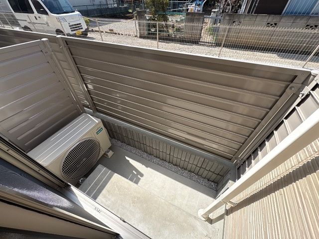 レヴメゾン神山参番館のバルコニー