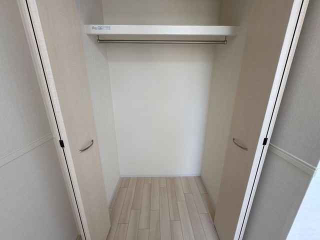 レヴメゾン神山参番館の収納