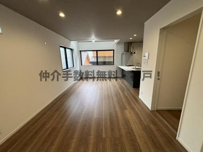 【居間・リビング】 | 神戸市垂水区舞子台1丁目　新築戸建　仲介手数料無料！ | ゆったりとした居間です