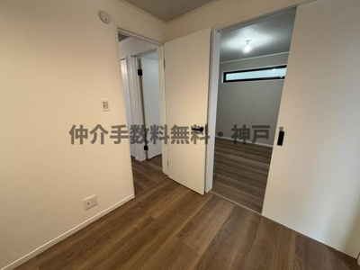 【洋室】 | 神戸市垂水区舞子台1丁目　新築戸建　仲介手数料無料！ | ゆったりした洋室です