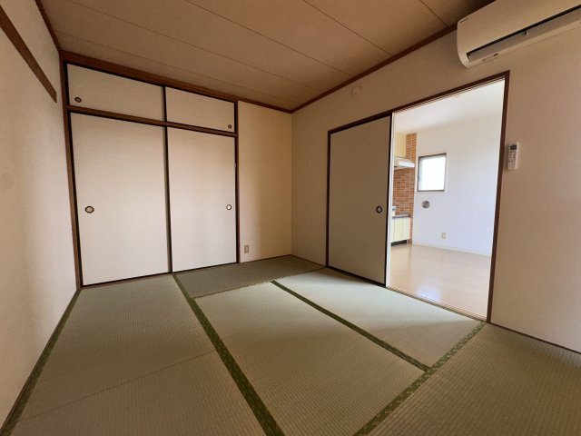 エムハイツの和室