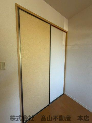 三洋タウン岡垣Cの洋室