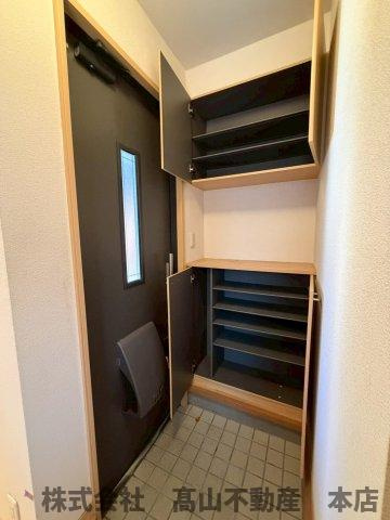 三洋タウン岡垣Cの玄関