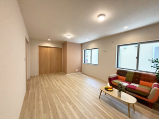 【居間・リビング】 | 高槻市西町　中古戸建
