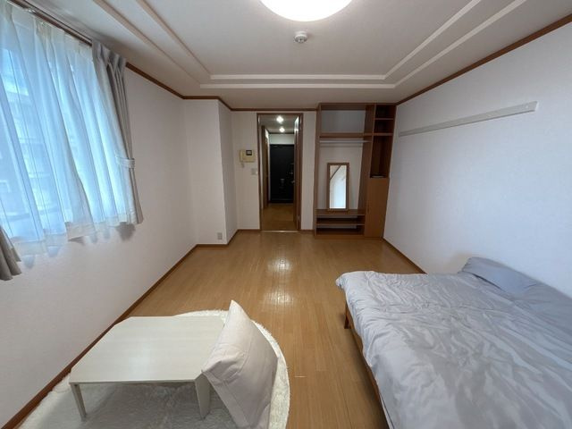 リバパレス鶴舞の洋室