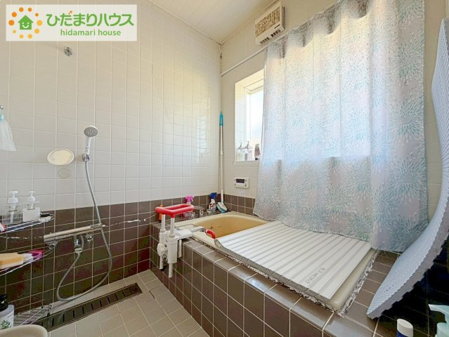 高萩市大字島名　中古戸建の浴室|いつまでも入っていられるような広々とした浴室が魅力的です(^^)/