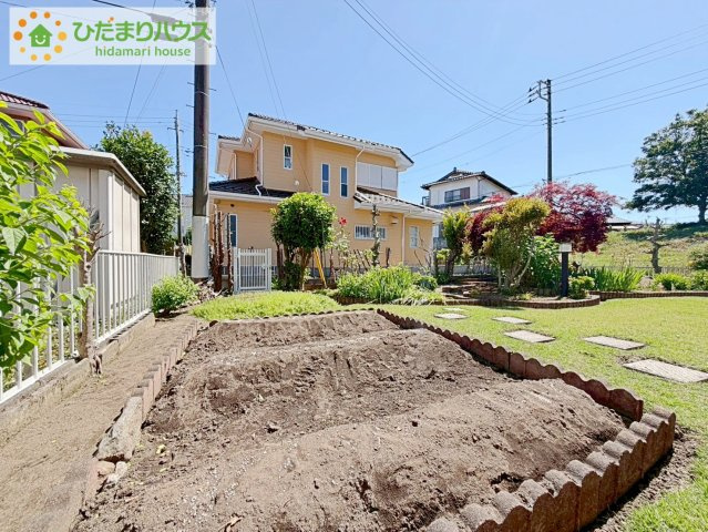 高萩市大字島名　中古戸建の庭|畑スペースもあるので家庭菜園やガーデニングなども楽しめます♪