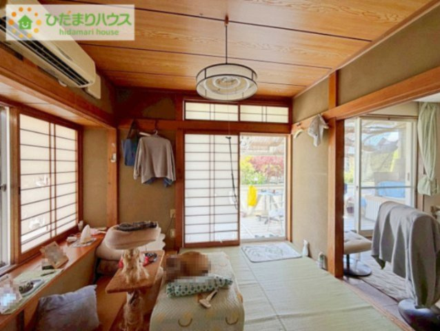 高萩市大字島名　中古戸建の和室|リビングには和室が隣接し、お子様の遊び場や家事スペースにも大活躍です☆