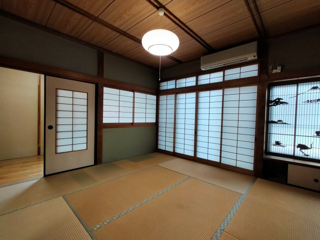 日野町ガレージ付き戸建ての和室