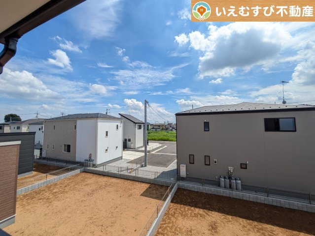 Livele Garden.S　深谷稲荷町北第3の展望|高い建物が無く開放感のある展望
バルコニーからの展望も開けていて閑静な住宅地が望めます。日当りも良いですね♪