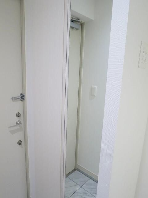 ラフィスタ池袋の玄関