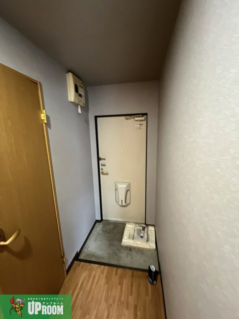 メゾン神領の玄関