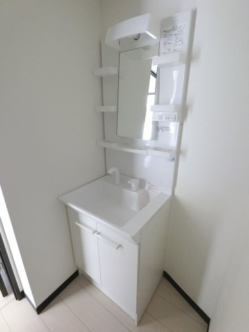 ヒルズ要町の独立洗面台