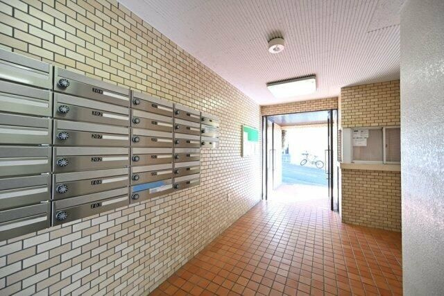 シティプラザ若林のエントランス