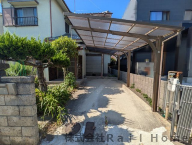 姫路市網干区坂上　中古戸建の駐車場