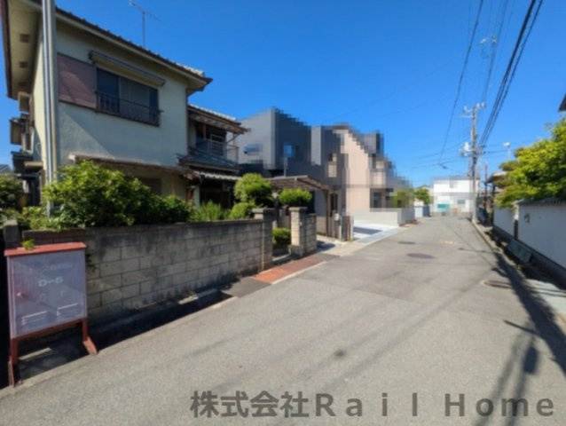 姫路市網干区坂上　中古戸建の前面道路含む現地写真