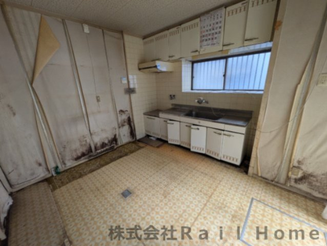 姫路市網干区坂上　中古戸建のキッチン