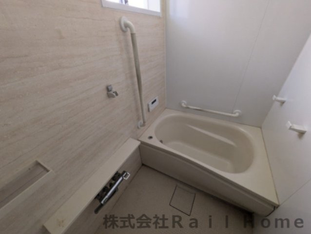 姫路市網干区坂上　中古戸建の浴室
