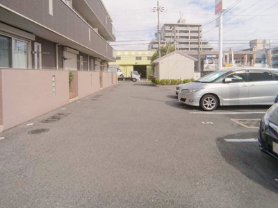 【駐車場】 | コートハウス　アージュ