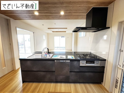 【キッチン】 | blooming garden鴻巣市吹上本町2丁目　新築住宅 | ≪1号棟≫
現地(2026年9月撮影)