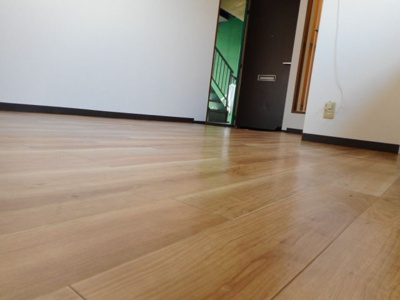 【居間・リビング】 | ロイヤルコート７番館