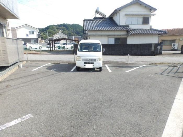 モンブランⅡの駐車場|駐車場