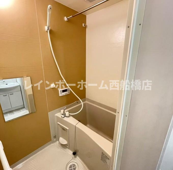 メルディア湊町1丁目の浴室