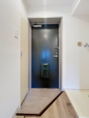 【玄関】 | エスモード溝ノ口 | ※同物件、他のお部屋の写真です。
