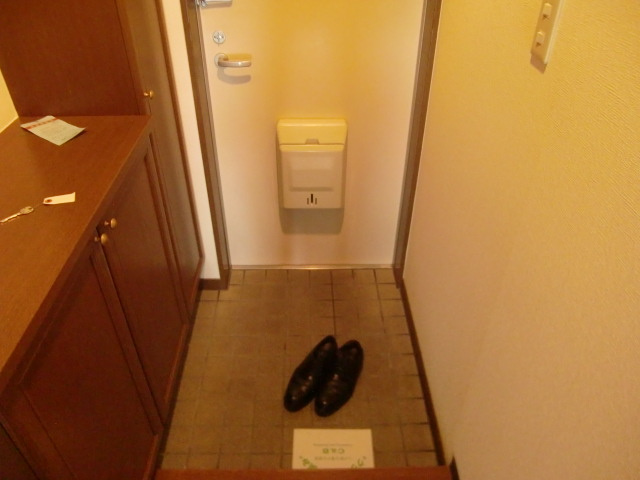 グリーンパレス山本の玄関