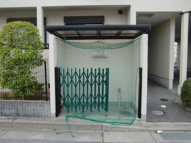 グリーンパレス山本のエントランス