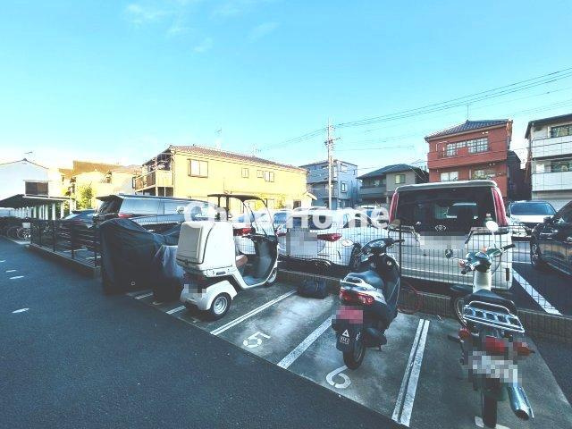 サンクレイドル堀切四季のみちの駐車場|【バイク置場】最新の空き状況や費用などの詳細は担当スタッフまでお問い合わせください。