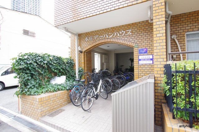本庄アーバンハウス　仲介手数料無料のエントランス