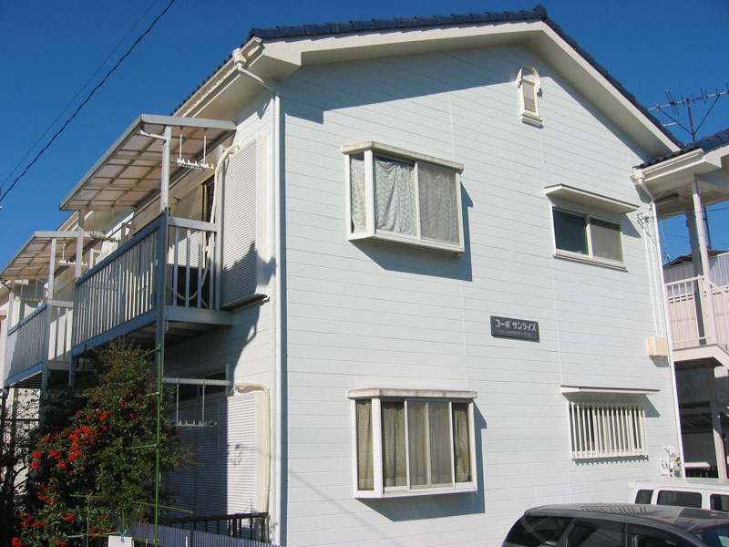 川崎市多摩区菅１丁目のアパートの外観