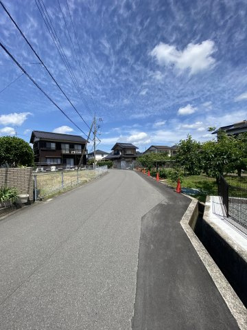 大内矢田北3丁目農地の前面道路含む現地写真