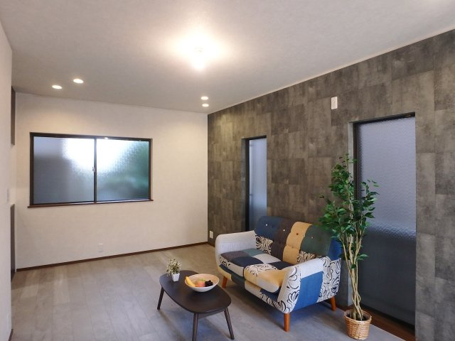 甲子園網引町戸建の居間・リビング