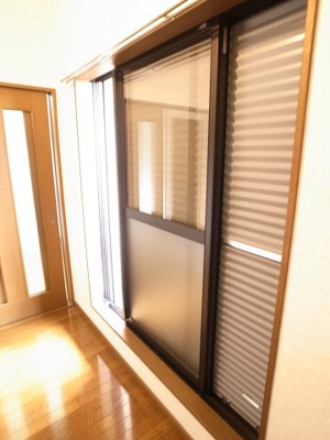 【設備】 | アネックス弁天 | 外出時は雨戸で防犯対策！