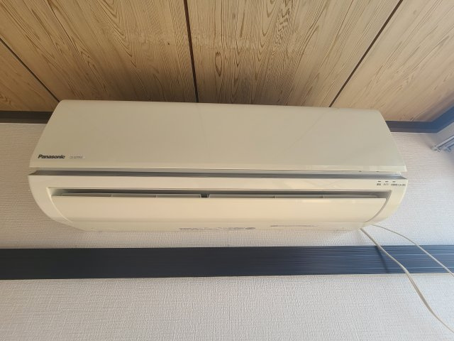 太華ハイツ Aの設備|東側洋室6帖　エアコン