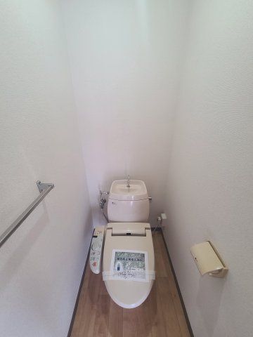 太華ハイツ Aのトイレ|ウォシュレット付き
